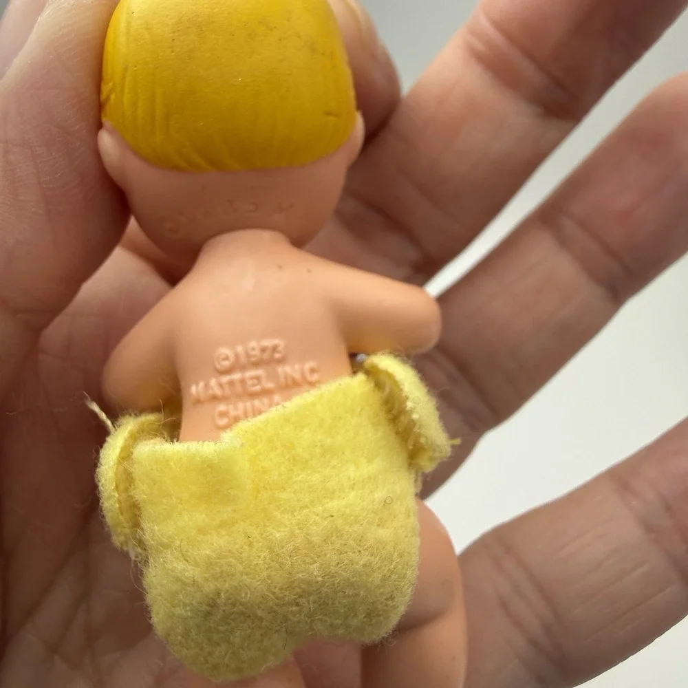 VTG Barbie Baby Doll Infant Yellow Diaper Krissy Boy Girl Babies Happy Blonde